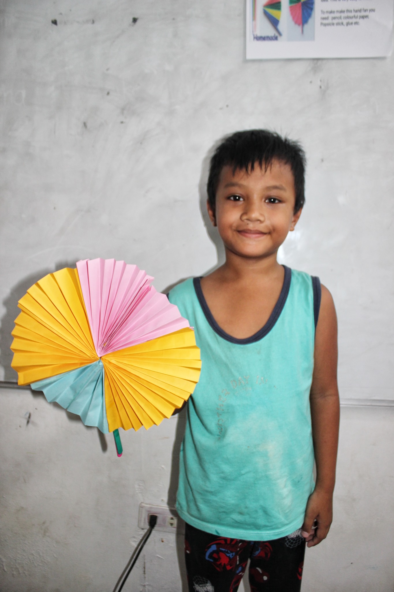 brain-booster-paper-hand-fans-project-pearls-project-pearls